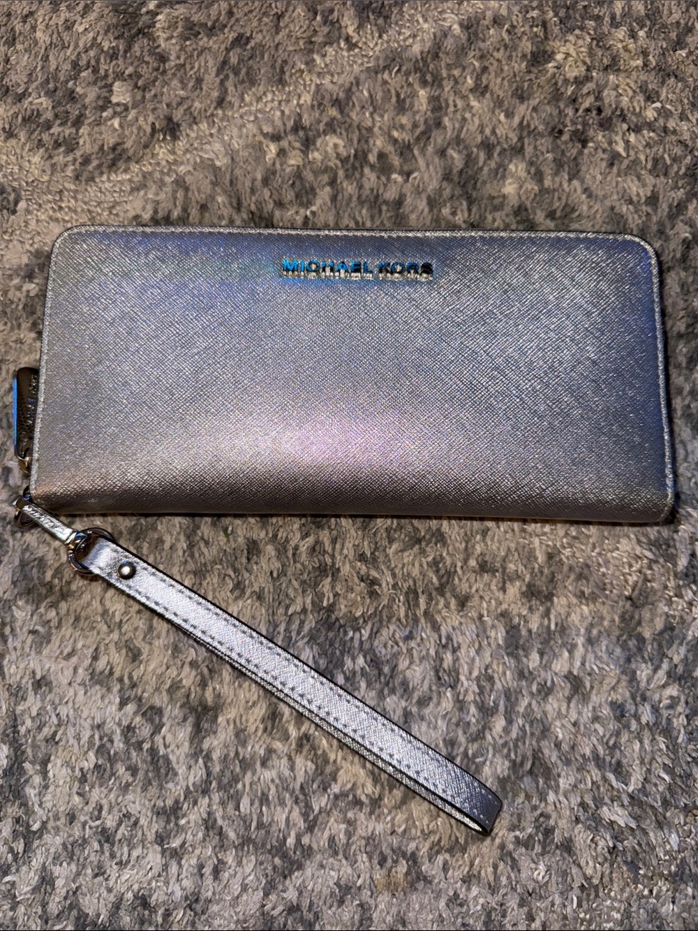 Michael Kors Silver Metallic Saffiano Zip Wristlet